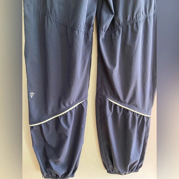 Ivivva Athletica studio dance lightweight  pants Sz 14 - Picture 5 of 9